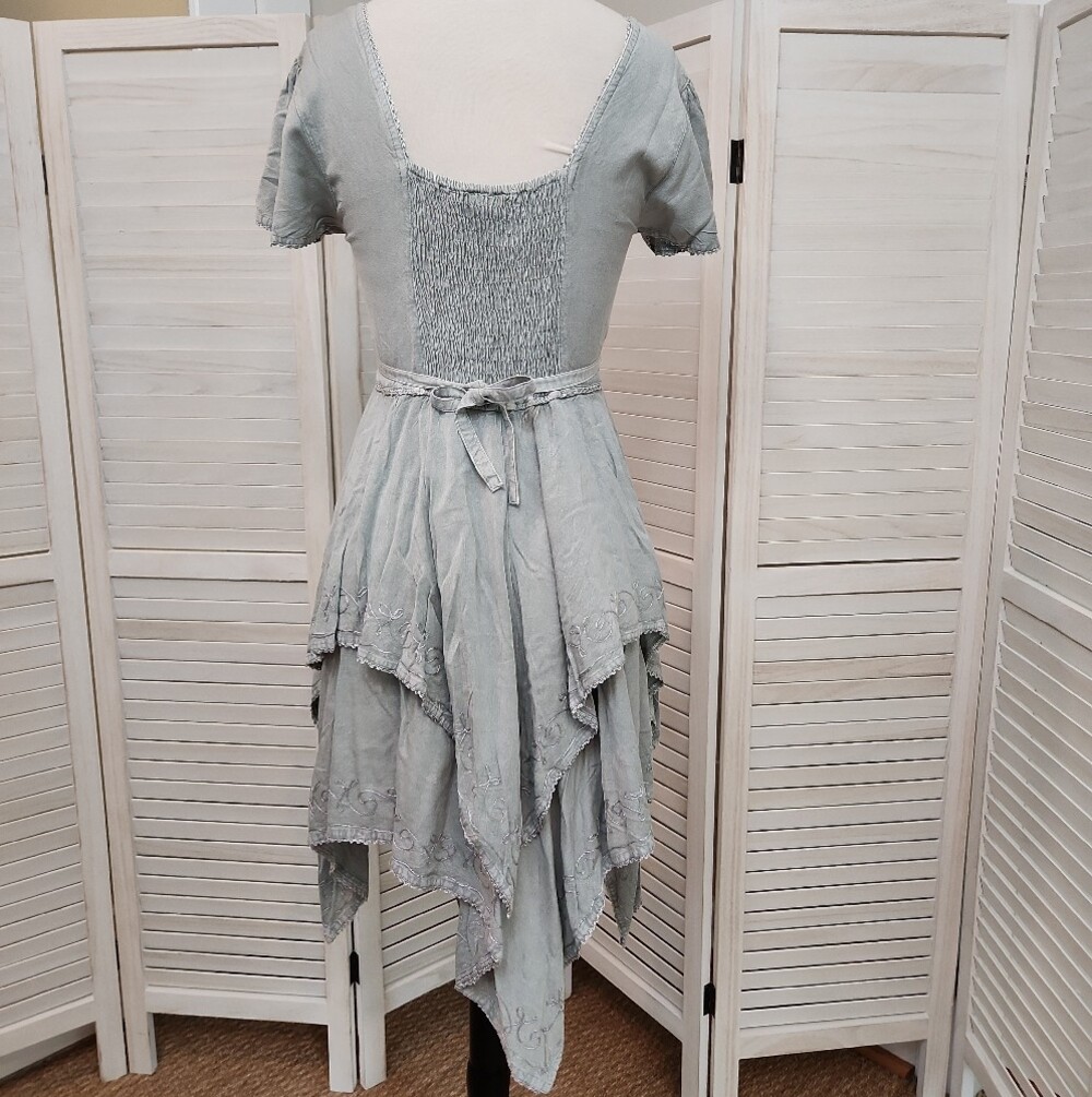 Boho Asymmetrical Lace-Up Handkerchief Hem Dress in Light Gray - Picture 3 of 5